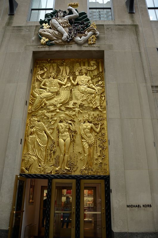 New York City Rockefeller Center 03F Paris and New York Joining Hands Above Figures of Poetry, Beauty and Elegance By Alfred Janniot La Maison Francaise